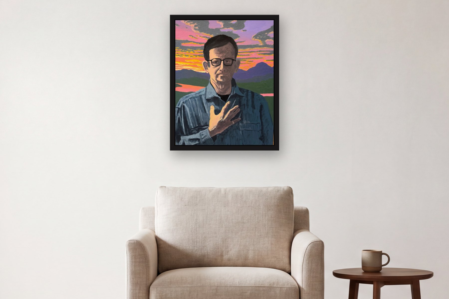Self Portrait de Bill Sullivan, pendurada sobre uma poltrona